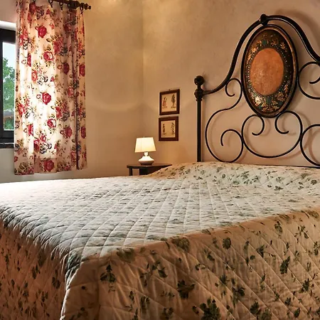 Colle Val D'Elsa - Agriturismo Bardeggiano Room photo